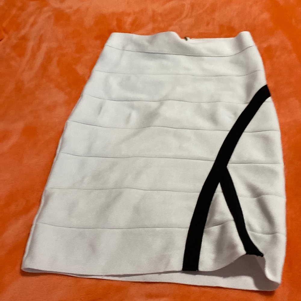 Bebe white bodycon skirt with black line 2010s